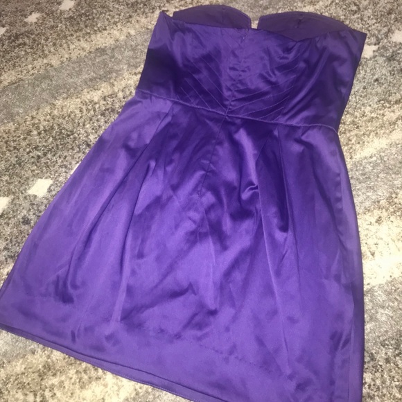 Satin Violet Sleeveless Dress - Picture 5 of 5